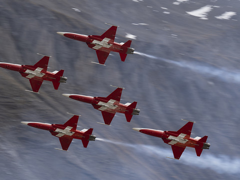 Pas de blessés dans un accident impliquant la Patrouille Suisse