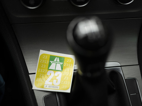 La vignette électronique sur les routes dès le mois d'août