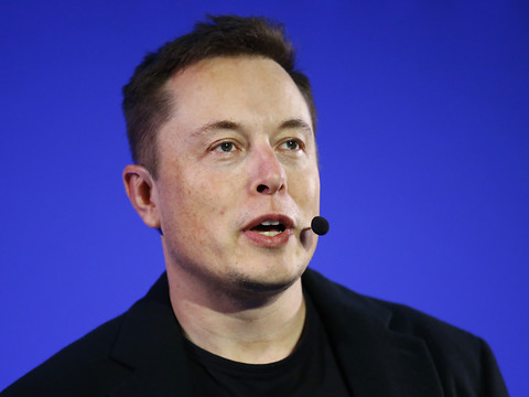 Musk veut doter un premier humain d'implants cérébraux dès 2023