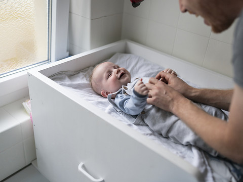 L'initiative pour un congé parental de 24 semaines est acceptée