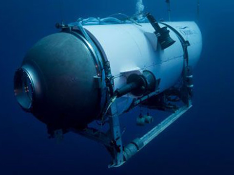 Mort des cinq passagers partis explorer le Titanic
