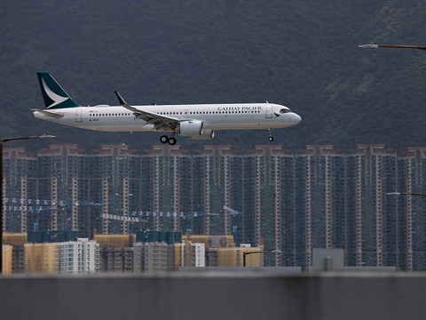 Cathay Pacific prévoit un retour aux bénéfices au 1er semestre
