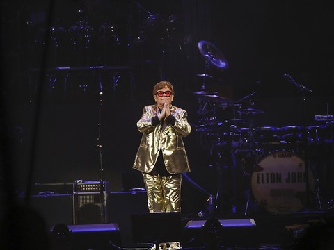 Elton John offre à Glastonbury son dernier concert britannique