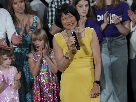 Olivia Chow, première Sino-Canadienne élue maire de Toronto