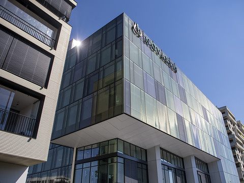 Novartis cède des actifs en ophtalmologie pour 1,75 milliard