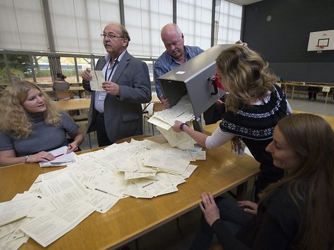 Sondage SSR: les Vert-e-s grands perdants, l'UDC progresse