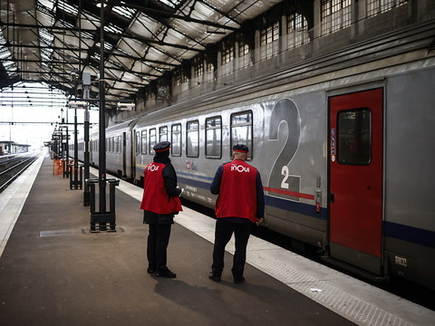 La SNCF veut produire de grands volumes d'électricité solaire