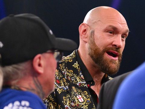 Tyson Fury confirme un combat contre la star de MMA Francis Ngannou