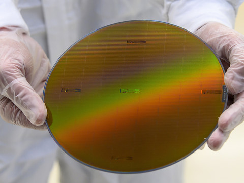 Bruxelles valide sous conditions la méga-fusion Broadcom/VMware