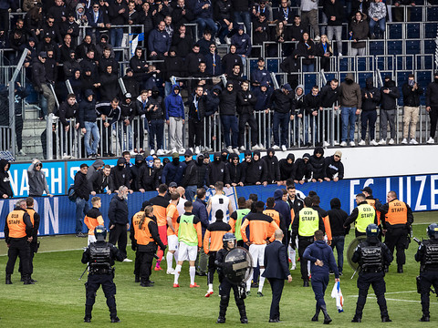 Des données de fedpol sur des hooligans sur le darknet