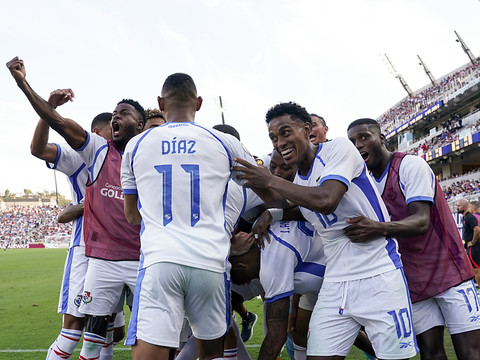 Une finale Panama-Mexique