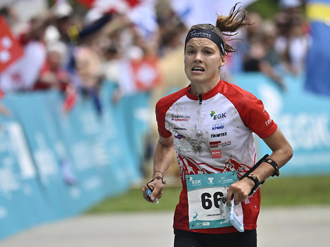 Premier titre mondial pour Simona Aebersold