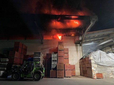 Début d'incendie dans un centre de recyclage à Cressier