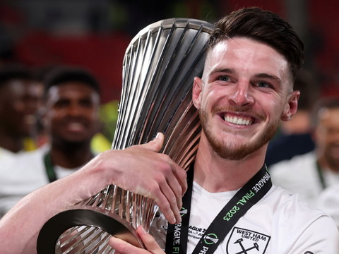 Arsenal officialise l'arrivée de Declan Rice