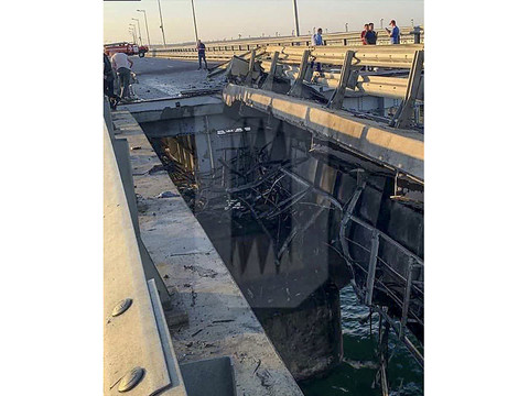 L'accord céréalier a expiré, Kiev frappe le pont de Crimée