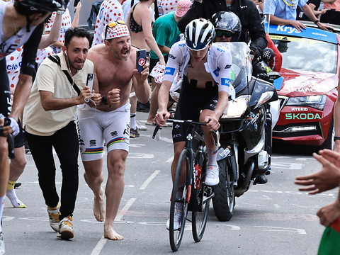 Tour de France: Pogacar craque, Vingegaard peut savourer