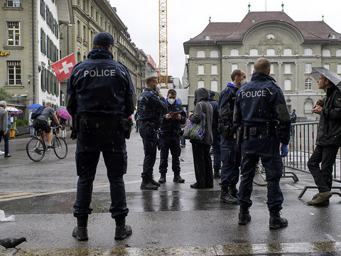 Policiers pas plus contaminés que la population générale