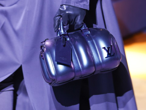 LVMH voit son bénéfice semestriel bondir de près d'un tiers