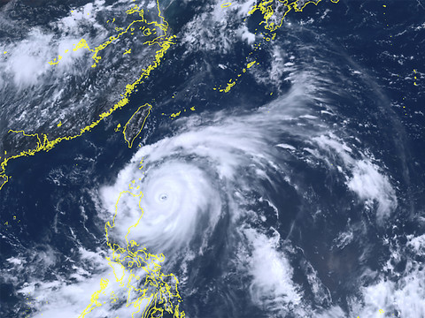 Le typhon Doksuri a balayé le nord des Philippines