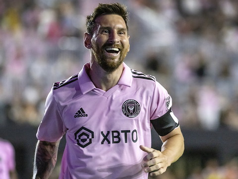 Messi signe un doublé pour son deuxième match avec l'Inter Miami