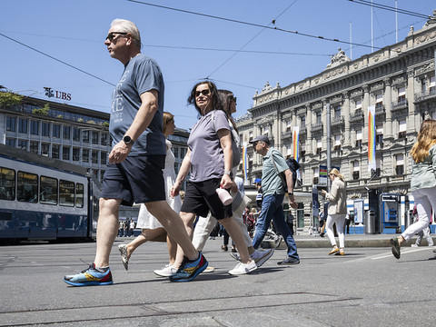 Les perspectives économiques suisses s'éclaircissent légèrement
