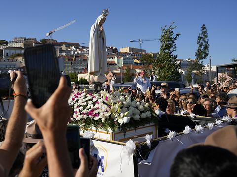 Les JMJ s'ouvrent à Lisbonne à la veille de l'arrivée du pape