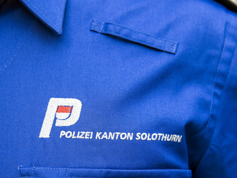 Un trentenaire décède après s'être fait poignarder dans la rue