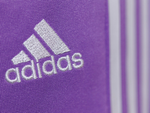 Adidas retrouve des couleurs après le divorce Kanye West