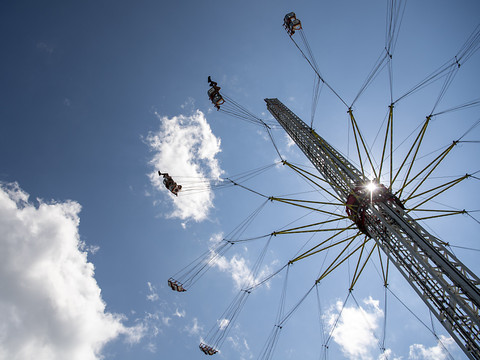 Accident dans un parc d'attractions: un adolescent tué