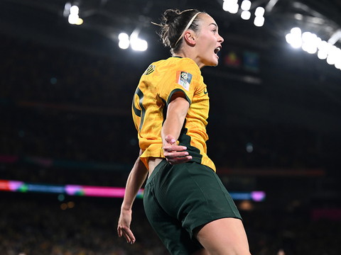 L'Australie poursuit sa route en dominant le Danemark