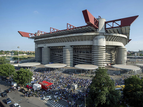 En raison de son intérêt culturel, San Siro ne peut être détruit