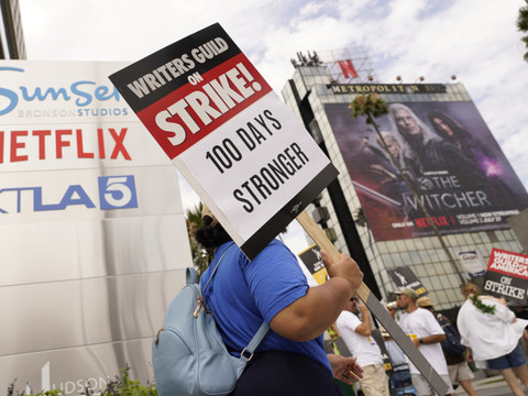Les Emmy Awards reportés à mi-janvier à cause de la grève