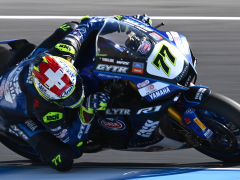 Un an de plus pour Dominique Aegerter avec Yamaha en Superbike