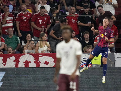 Leipzig et Olmo corrigent le Bayern (3-0) pour les débuts de Kane