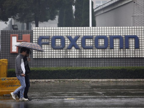 Foxconn envisage d'investir des milliards de dollars en Inde