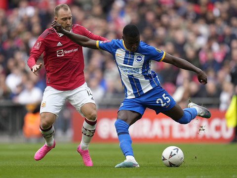 Le milieu de Brighton Caicedo à Chelsea jusqu'en 2031