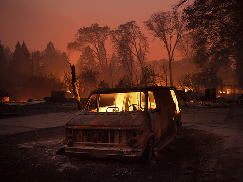Le bilan des incendies à Hawaï passe à 99 morts et pourrait doubler