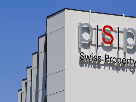 PSP surpasse les attentes du marché et relève ses ambitions