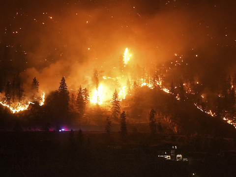 Le Canada évacue 30'000 personnes face aux incendies