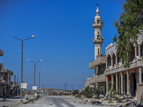 Syrie: huit combattants tués par des frappes russes sur une zone rebelle
