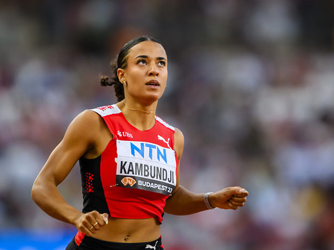 100 m haies: D. Kambundji passe sans trembler en demi-finales