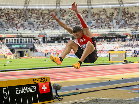 Longueur: Ehammer qualifié pour la finale