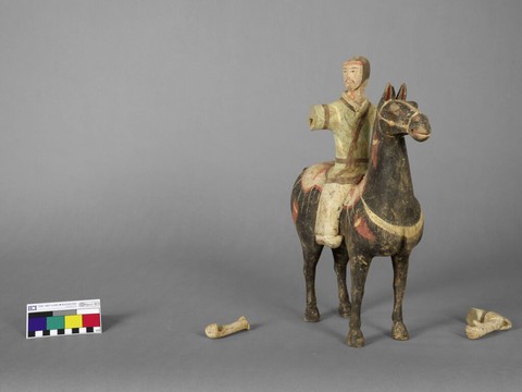 La Suisse restitue cinq biens culturels à la Chine