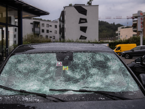 Grêle : l'école de Losone doit reporter la rentrée scolaire