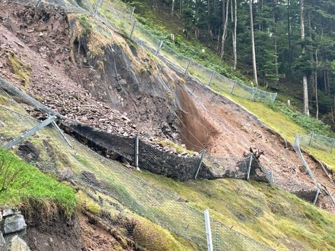 Glissement de terrain Schwanden GL: la pluie aggrave la situation