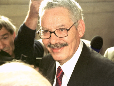 Un ex-ministre algérien renvoyé devant le Tribunal pénal fédéral