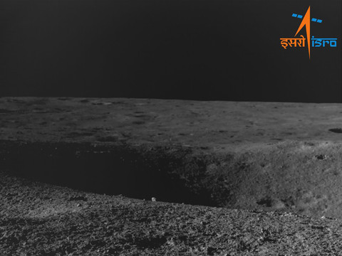 Le robot mobile indien confirme la présence de soufre sur La Lune