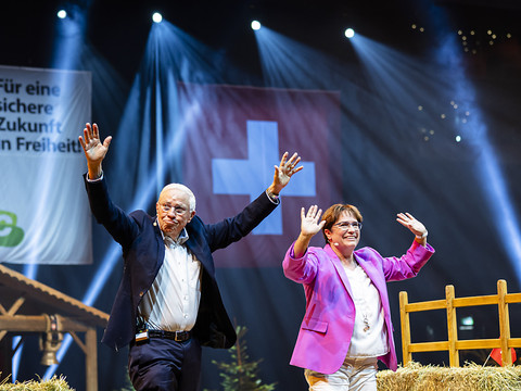 UDC: Blocher investit près de 550'000 francs dans la campagne