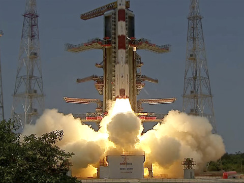 De la Lune au Soleil: l'Inde lance sa prochaine mission spatiale