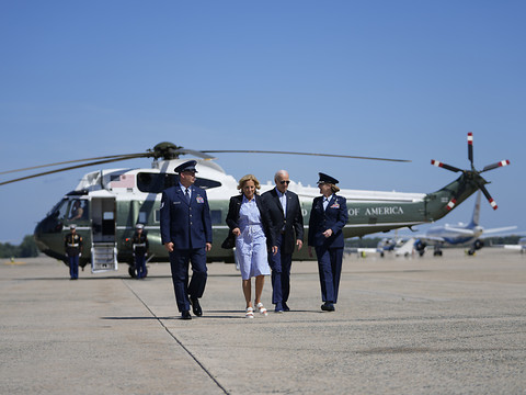 Joe Biden en Floride pour rencontrer les sinistrés de l'ouragan